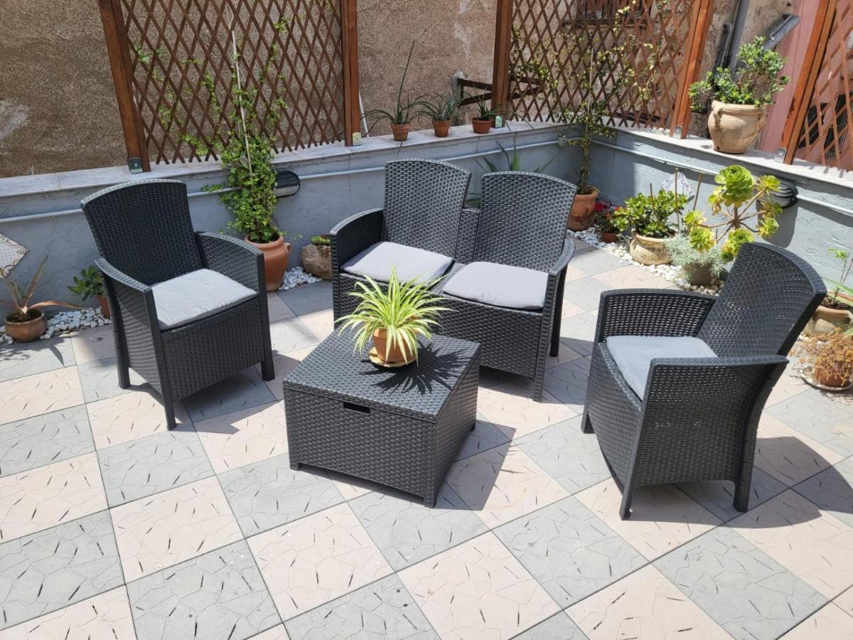 Casetta Poli- Appartamento Con Terrazza - Centro Storico ปาแลร์โม ภายนอก รูปภาพ