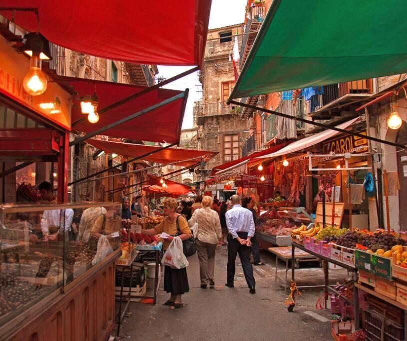 Casetta Poli- Appartamento Con Terrazza - Centro Storico ปาแลร์โม ภายนอก รูปภาพ