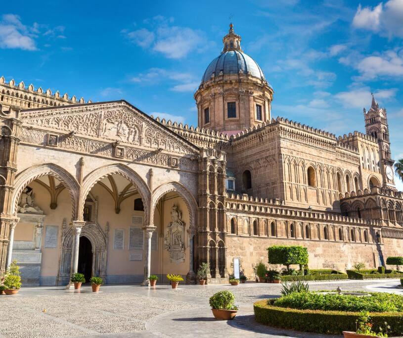 Casetta Poli- Appartamento Con Terrazza - Centro Storico ปาแลร์โม ภายนอก รูปภาพ